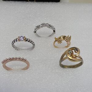 Women's multi Jewelry